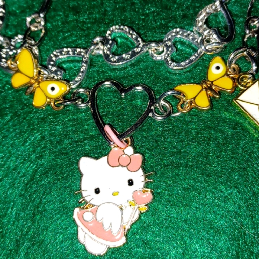 HELLO KITTY Love Letter 💌 Bracelet